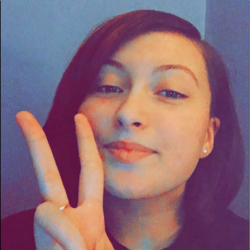 Meet your Posher, Haley jaye